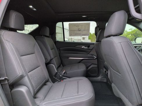 New 2026 Chevrolet Traverse LT w/ Sun and Wheel Package FWD image 29