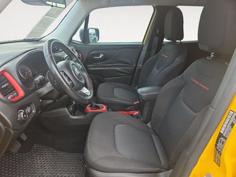 Used 2016 Jeep Renegade Trailhawk AWD/4WD image 9