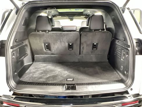 Certified 2024 Chevrolet Traverse RS AWD/4WD image 28
