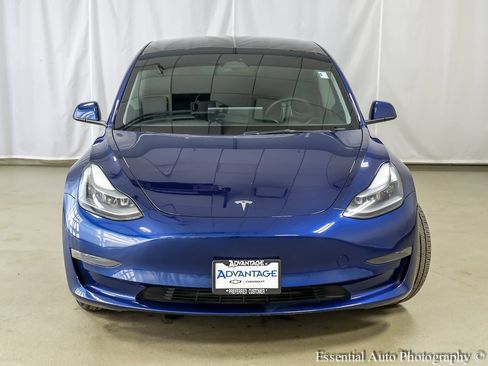 Used 2023 Tesla Model 3 Standard Range image 5