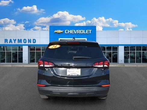Certified 2024 Chevrolet Equinox LS w/ LS Convenience Package AWD/4WD image 5