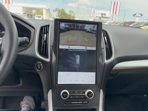 Certified 2024 Ford Edge SEL image 19