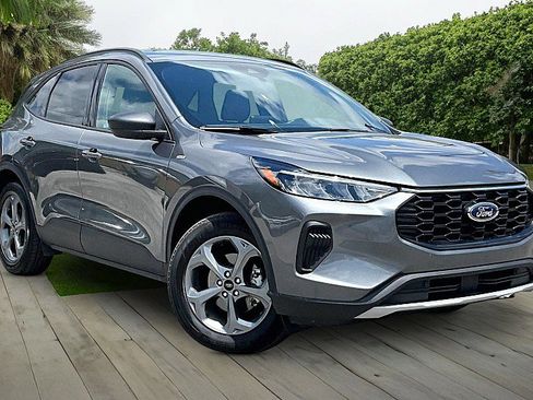 Used 2025 Ford Escape ST-Line AWD/4WD image 9