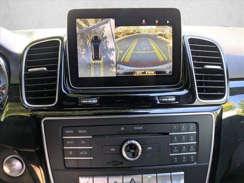 Used 2019 Mercedes-Benz GLE 400 4MATIC image 13