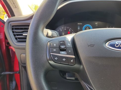 Used 2021 Ford Escape SE image 22