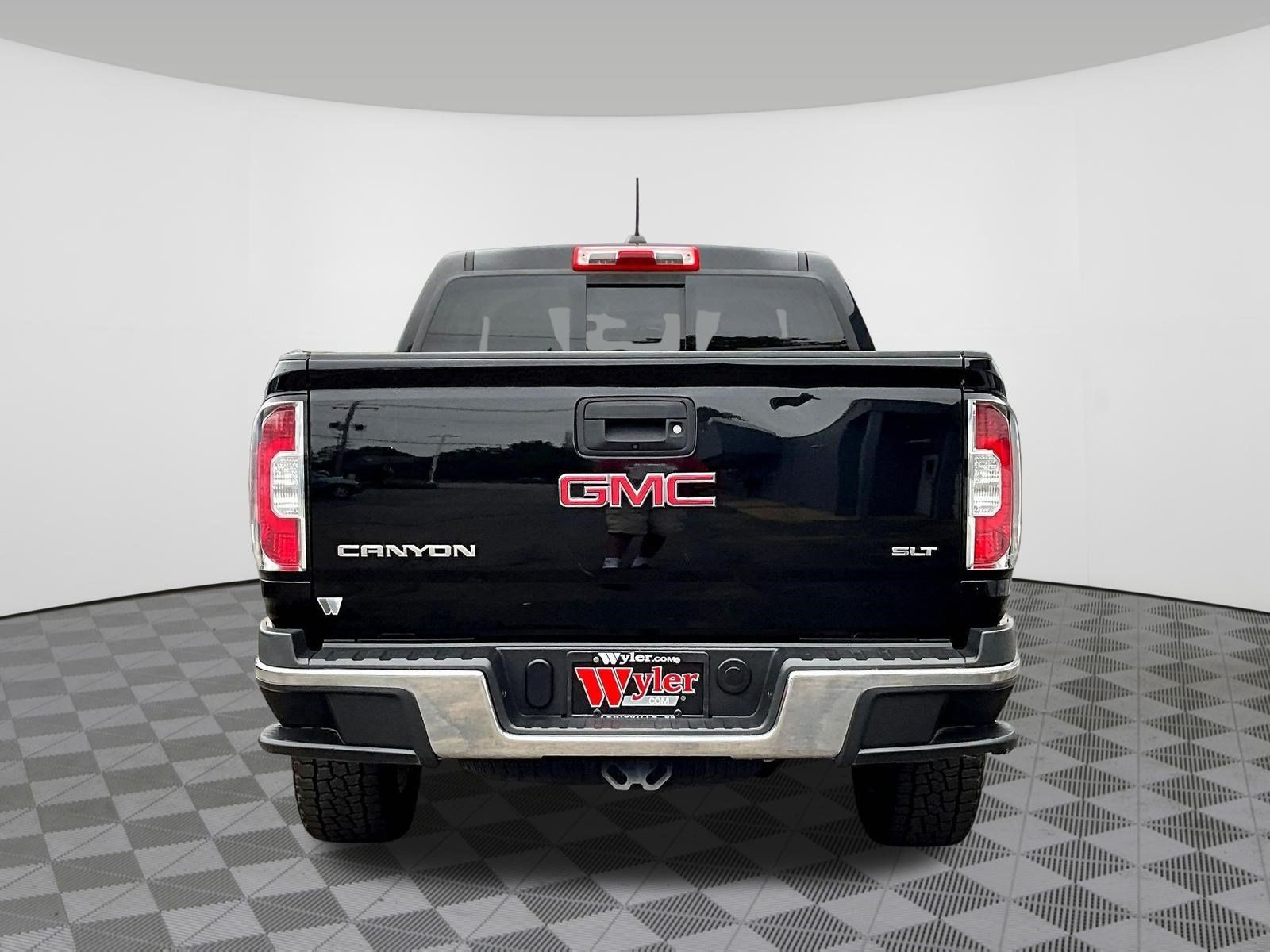 Used 2016 GMC Canyon SLT w/ LPO, Gearon Bar Package RWD image 5