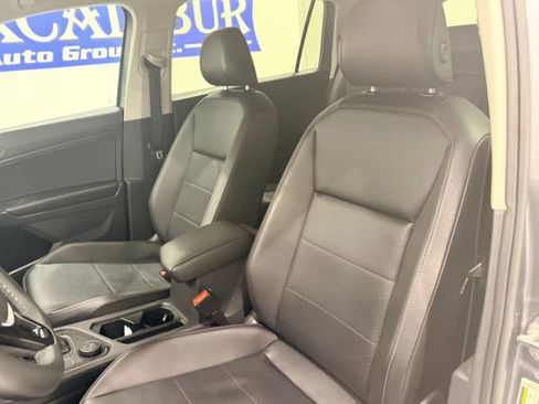 Used 2020 Volkswagen Tiguan S image 43