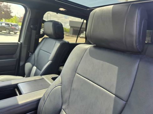 Used 2025 Toyota Sequoia Platinum AWD/4WD image 25