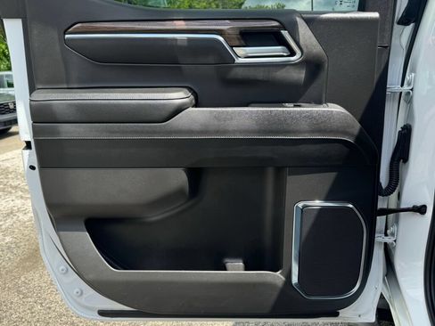 Used 2024 Chevrolet Silverado 1500 RST w/ LPO, Dark Essentials Package AWD/4WD image 15