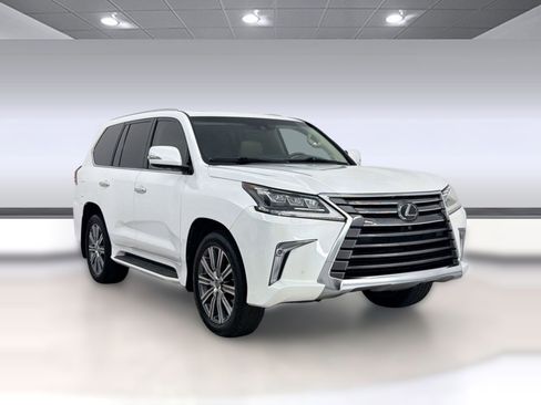 Used 2019 Lexus LX 570 4WD w/ Luxury Package image 7
