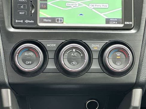 Used 2015 Subaru Forester 2.5i Touring w/ Eyesight & Navigation System image 15