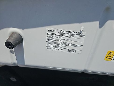 Used 2019 Ford F150 Lariat image 12