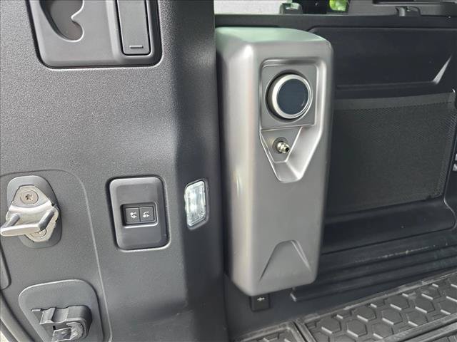 New 2026 Land Rover Defender 110 S AWD/4WD image 13