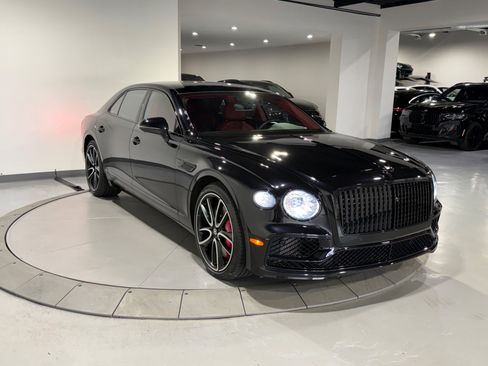 Used 2024 Bentley Flying Spur V8 AWD/4WD image 11