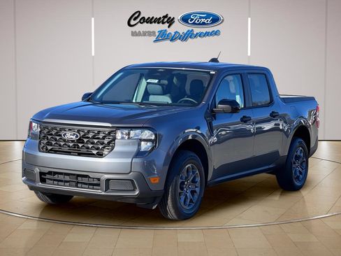 New 2026 Ford Maverick XLT w/ XLT Luxury Package FWD image 2