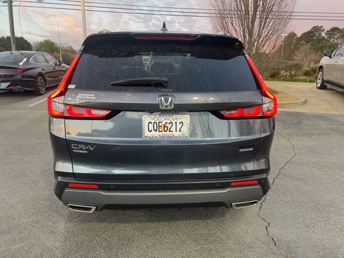 Used 2024 Honda CR-V Sport Touring image 4