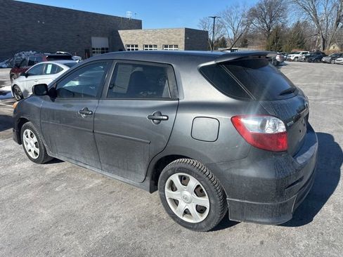 Used 2010 Toyota Matrix S image 2