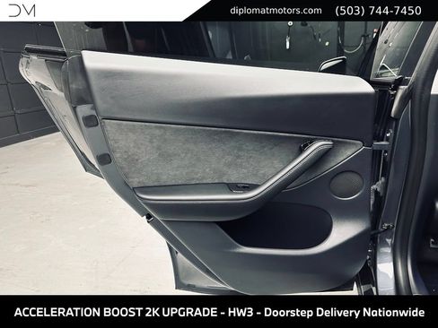Used 2020 Tesla Model Y Long Range AWD/4WD image 28