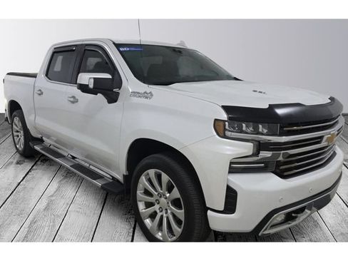Used 2021 Chevrolet Silverado 1500 High Country w/ Technology Package AWD/4WD image 4