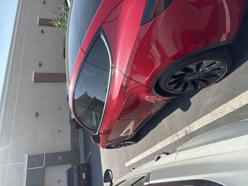 Used 2023 Tesla Model Y Performance AWD/4WD image 5