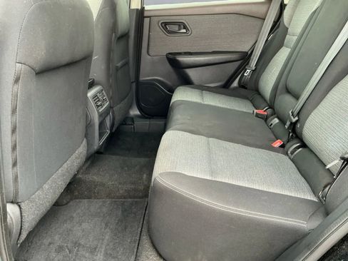 Used 2021 Nissan Rogue S image 14