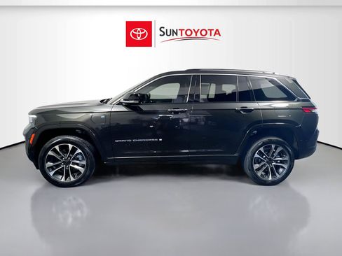 Used 2023 Jeep Grand Cherokee Overland image 7