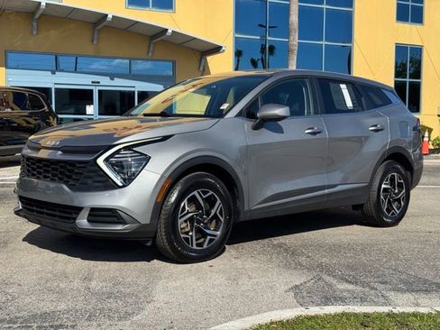 Certified 2024 Kia Sportage LX AWD/4WD image 2