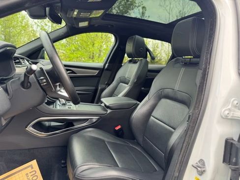 Certified 2024 Jaguar F-PACE R-Dynamic S AWD/4WD image 11