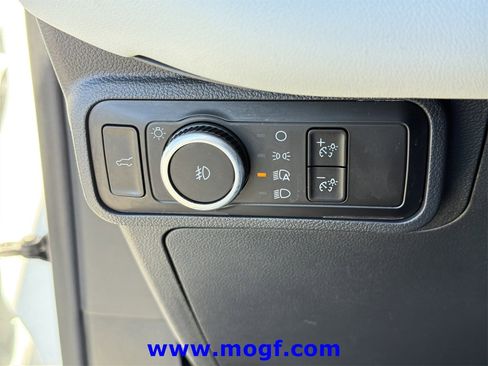 Certified 2025 Ford Explorer Platinum w/ Ultimate Package image 14