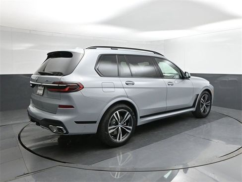 New 2026 BMW X7 xDrive40i image 11