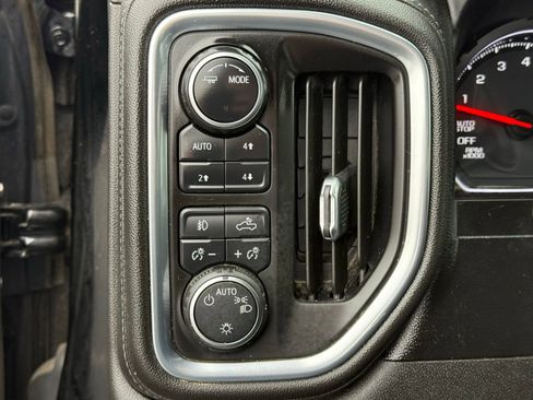 Used 2021 Chevrolet Silverado 1500 LT Trail Boss w/ Convenience Package II image 34