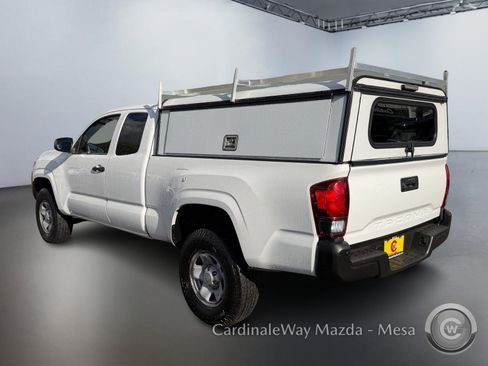 Used 2020 Toyota Tacoma SR image 7
