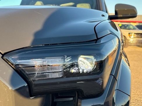 Used 2024 Toyota Tacoma SR5 image 10