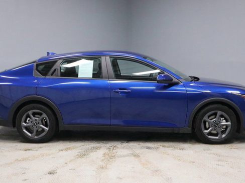 Used 2025 Kia K4 LXS image 10