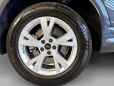 Used 2025 Audi Q5 Premium AWD/4WD image 28