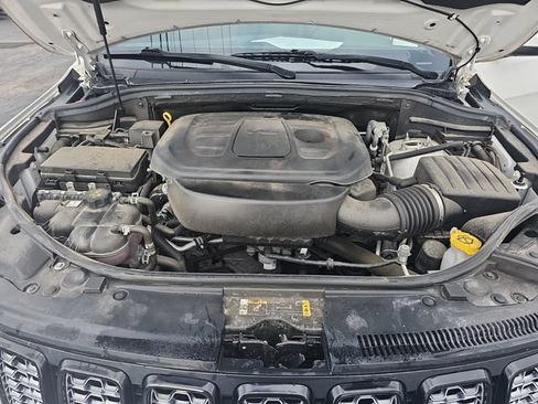 Used 2022 Jeep Grand Cherokee Laredo X AWD/4WD image 22