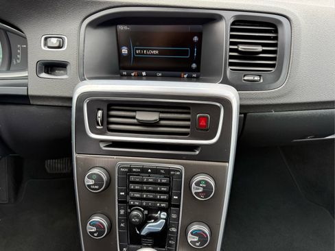 Used 2015 Volvo S60 T5 Premier FWD image 24