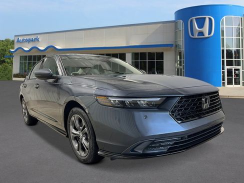 New 2026 Honda Accord EX-L image 9