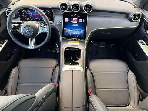 New 2026 Mercedes-Benz GLC 300 image 16