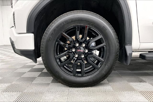 Used 2026 GMC Sierra 1500 Pro w/ Graphite Edition AWD/4WD image 10