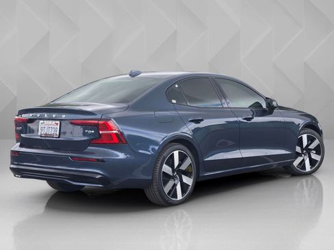 Certified 2025 Volvo S60 T8 Plus AWD/4WD image 9