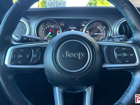 Used 2022 Jeep Wrangler Unlimited Rubicon 4xe w/ Steel Bumper Group AWD/4WD image 28