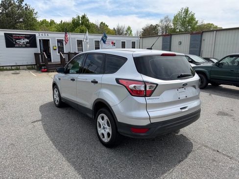 Used 2018 Ford Escape S image 7
