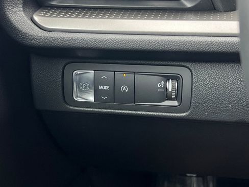 New 2025 Chevrolet Traverse LT w/ Enhanced Driving Package image 33