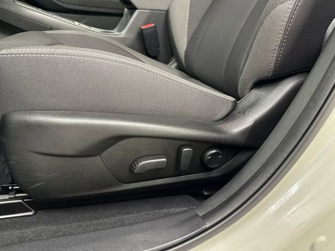 Used 2025 Subaru Crosstrek 2.0i Premium image 12