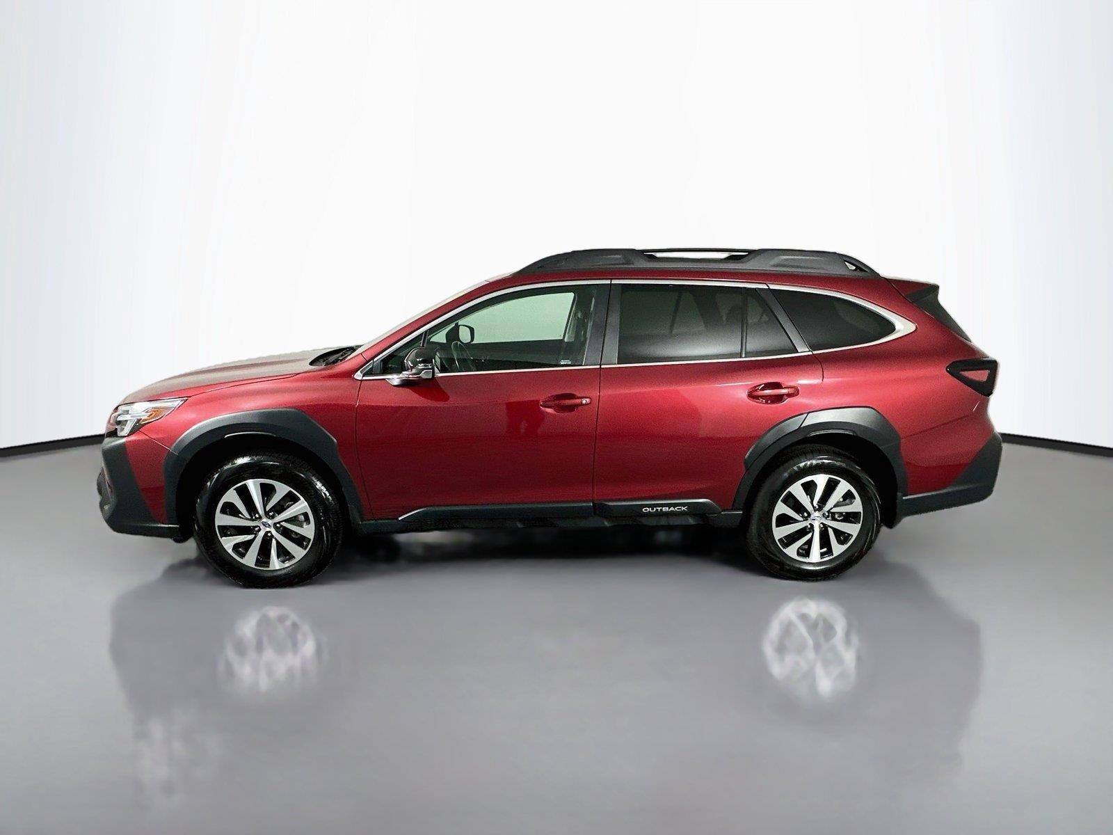Used 2025 Subaru Outback Premium AWD/4WD image 8