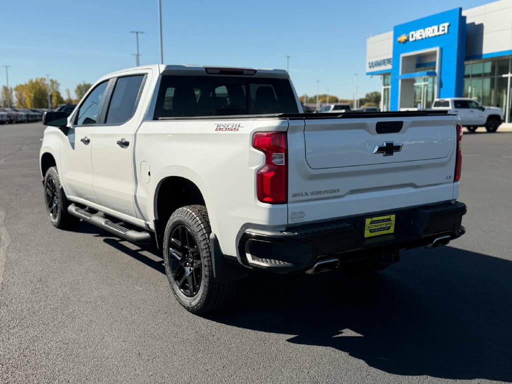 Used 2022 Chevrolet Silverado 1500 LT Trail Boss w/ LT Trail Boss Premium Package AWD/4WD image 9