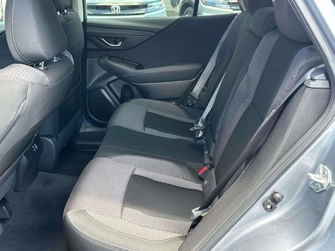 Used 2025 Subaru Outback Premium AWD/4WD image 15