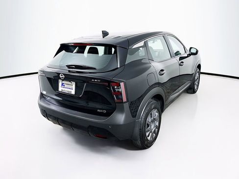 Used 2025 Nissan Kicks S image 7