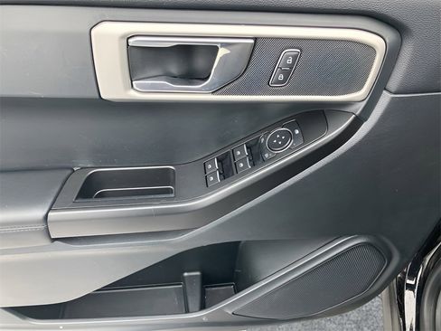 Used 2021 Ford Explorer 2WD image 41